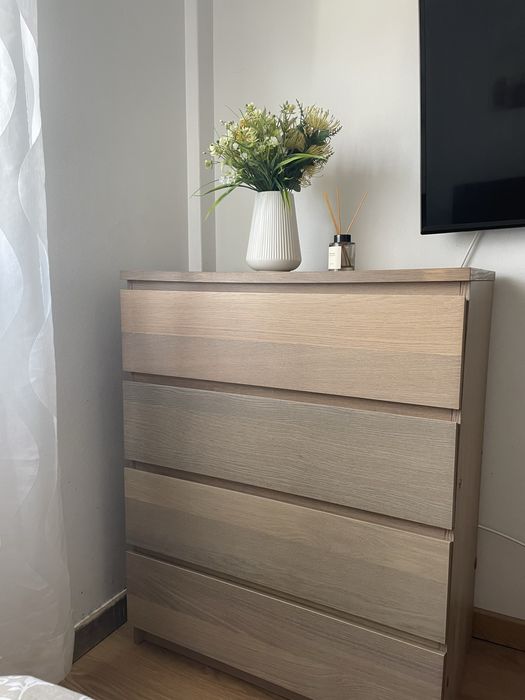 Comoda IKEA com 4 gavetas