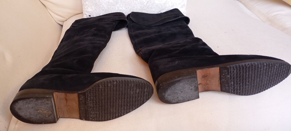 Bota de cano alto preto em camurça Jet Set made in paris