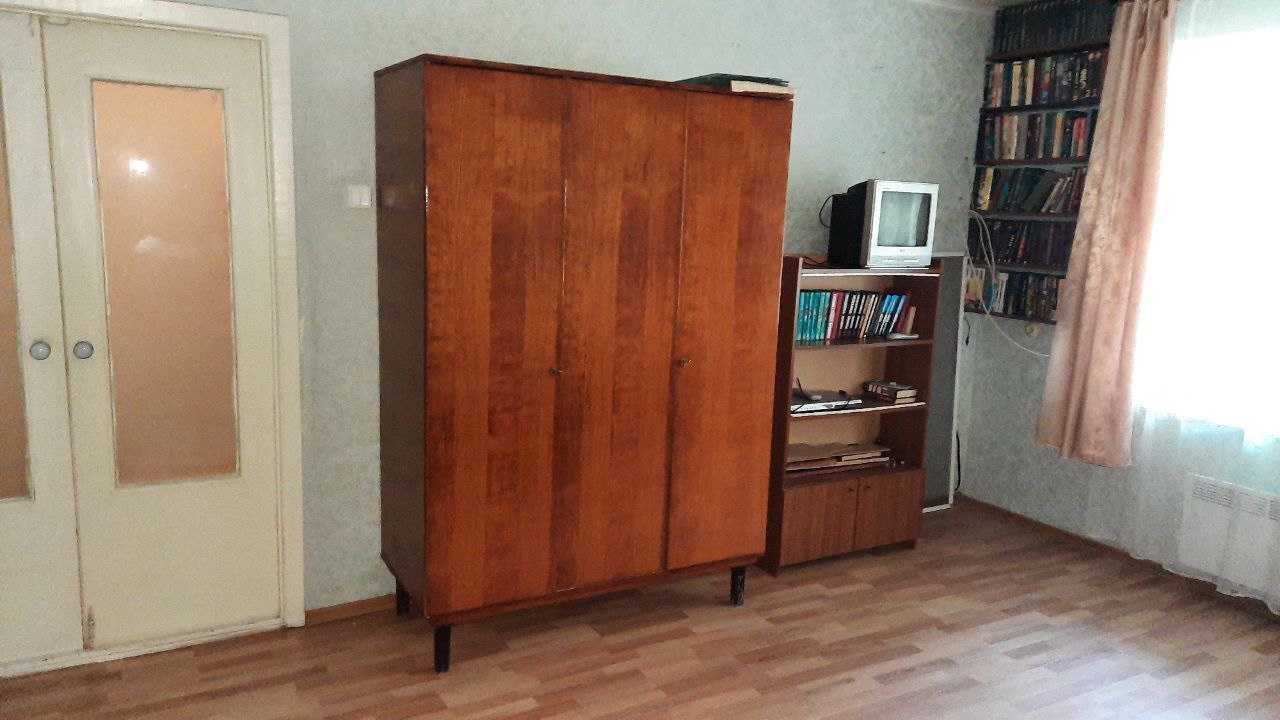 Продам 1 комн. кв-ру в п. Эсхар, 1/5, высокий цоколь