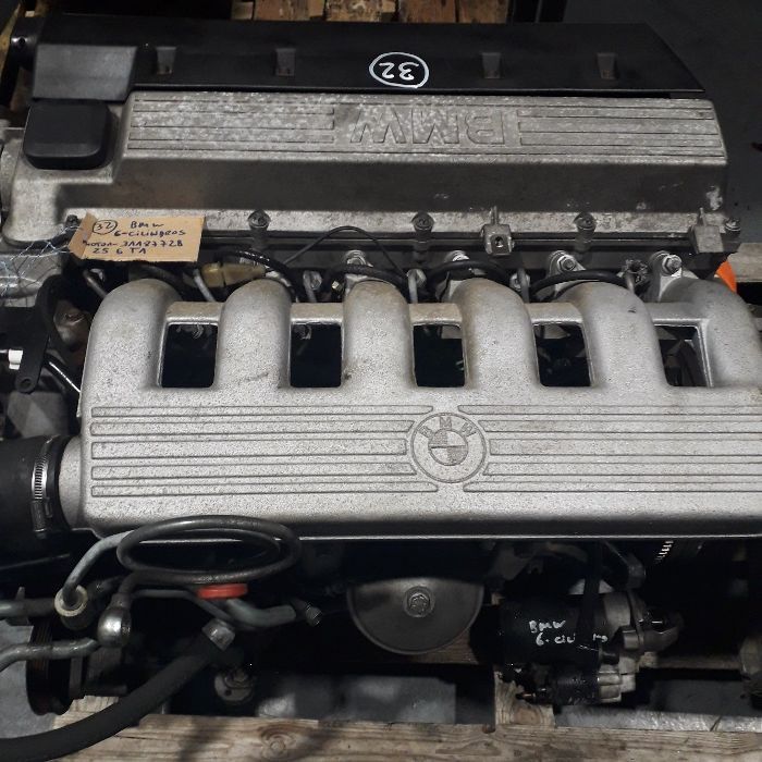 Motor BMW 25GT1 caixa velocidades