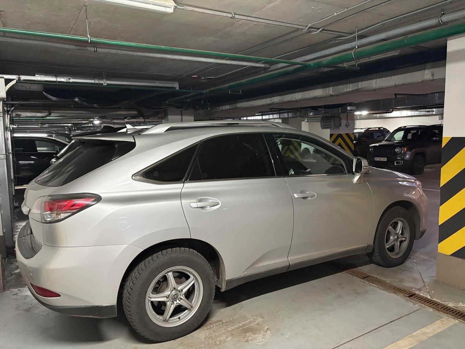 Автомобіль Лексус RX 350