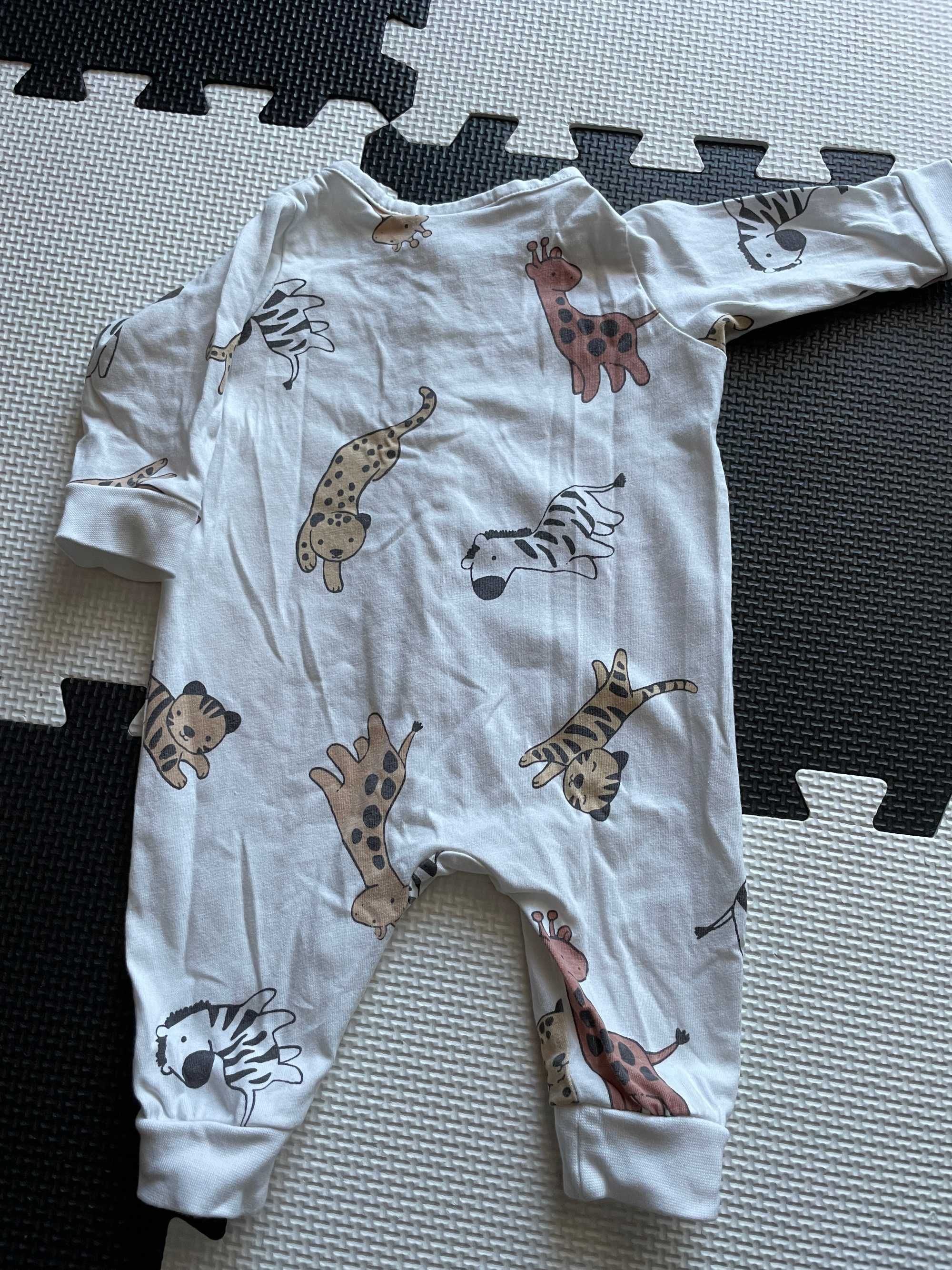 rampers piżamka w w zwierzęta H&M 50