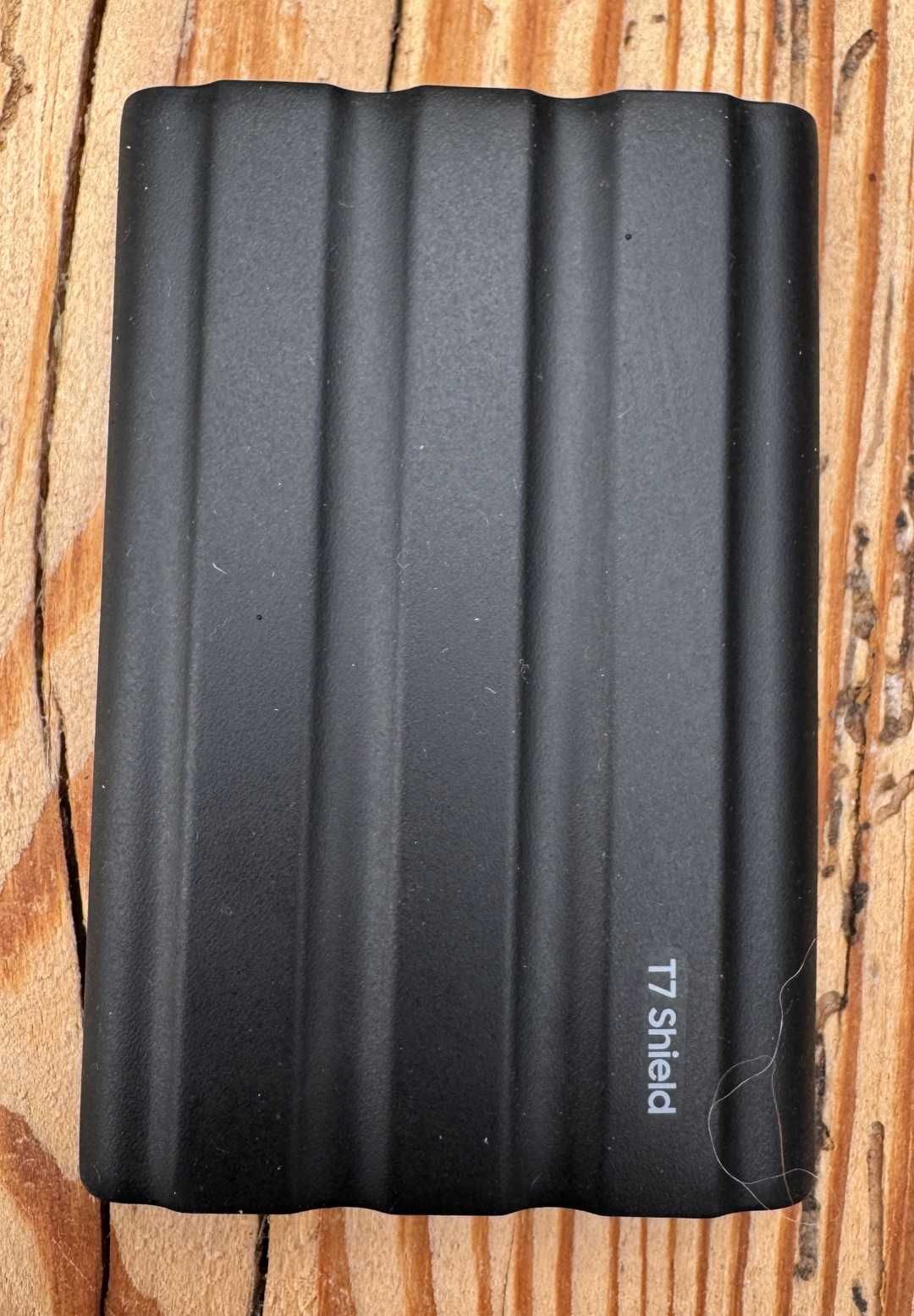 Dysk zewnętrzny Samsung  SSD T7 4TB