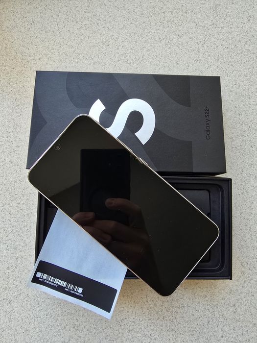 Продам Samsung S22 plus в ідеальному стані