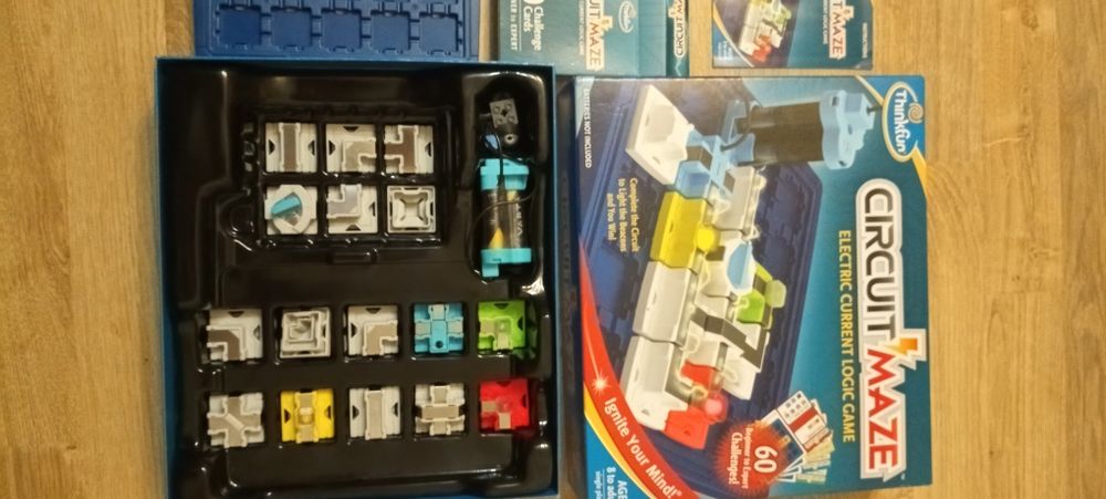 Игра головоломка Circuit Maze - Electric Current Challenge