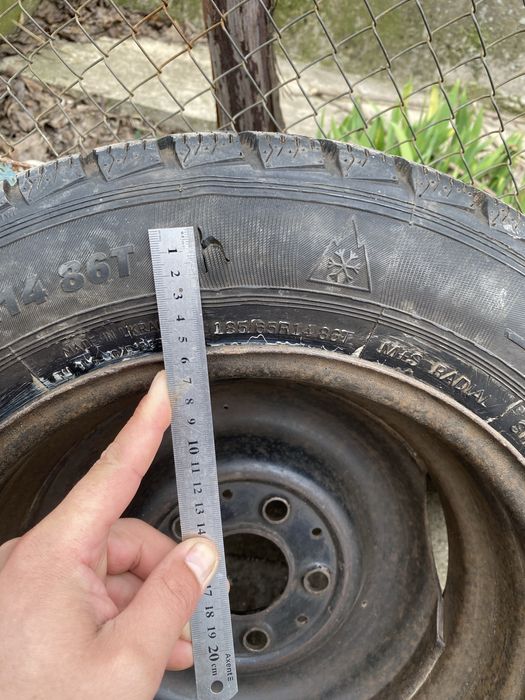 Продам резину 185/65 R14