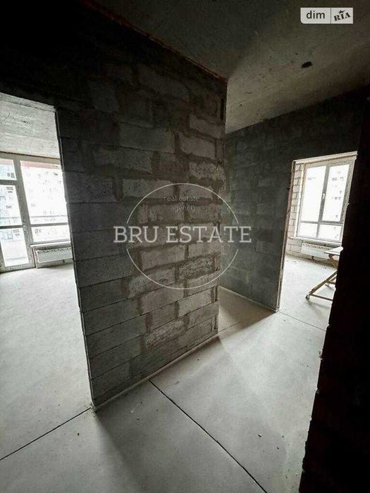 Продам 3к видову квартиру в ЖК Каховський Лівобережна