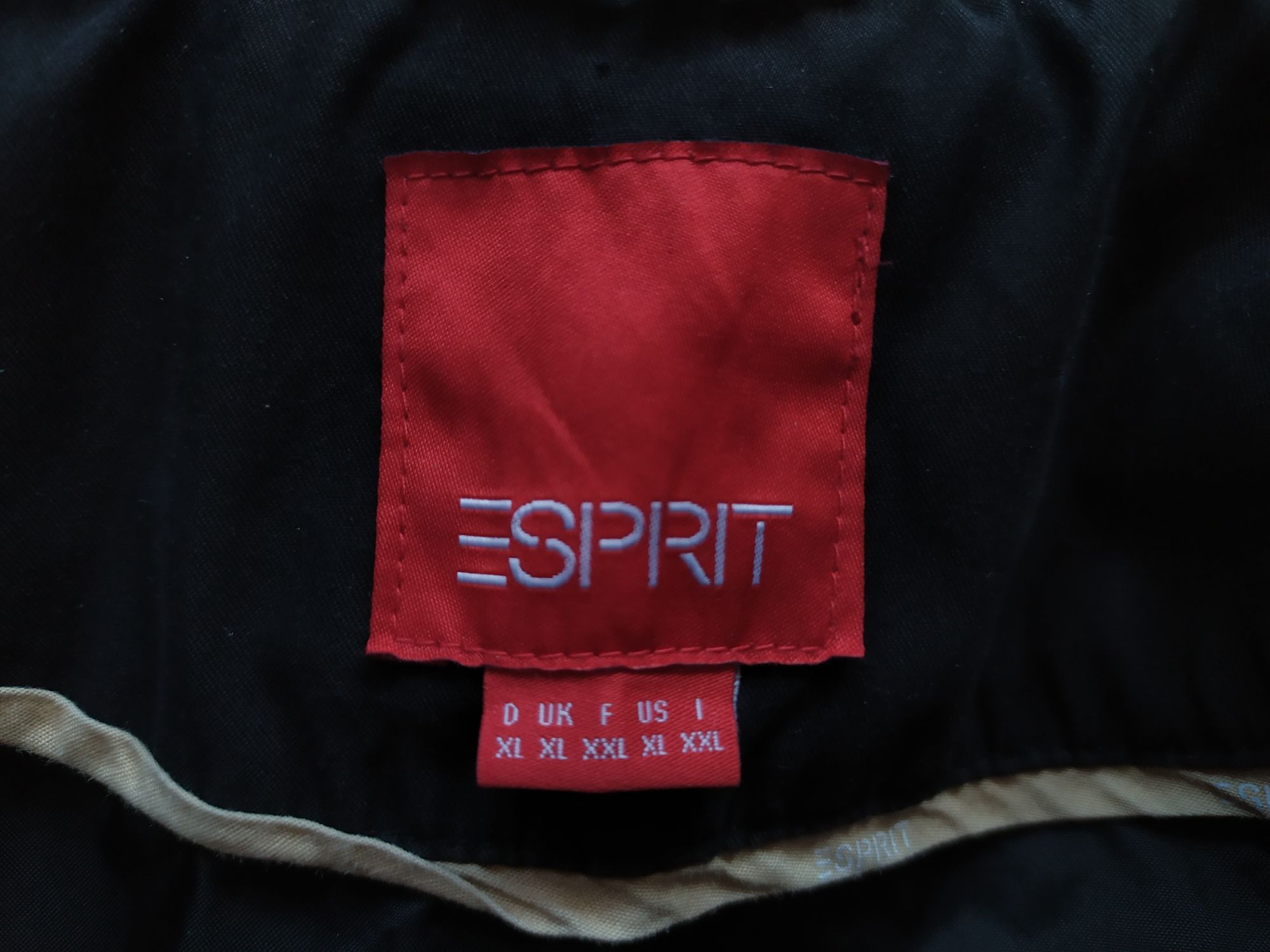 Puchowa kurtka firmy Esprit w rozmiarze XL