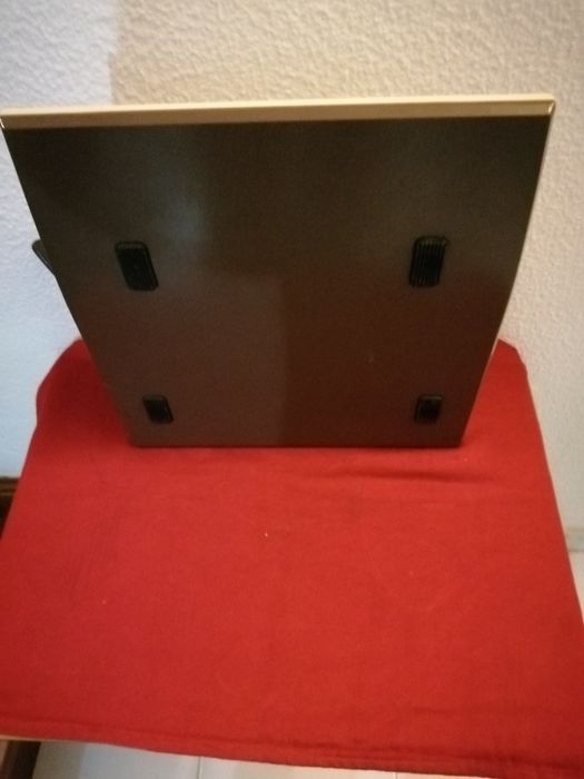 Màquina de escrever MESSA a funcionar