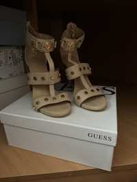 Босоножки guess