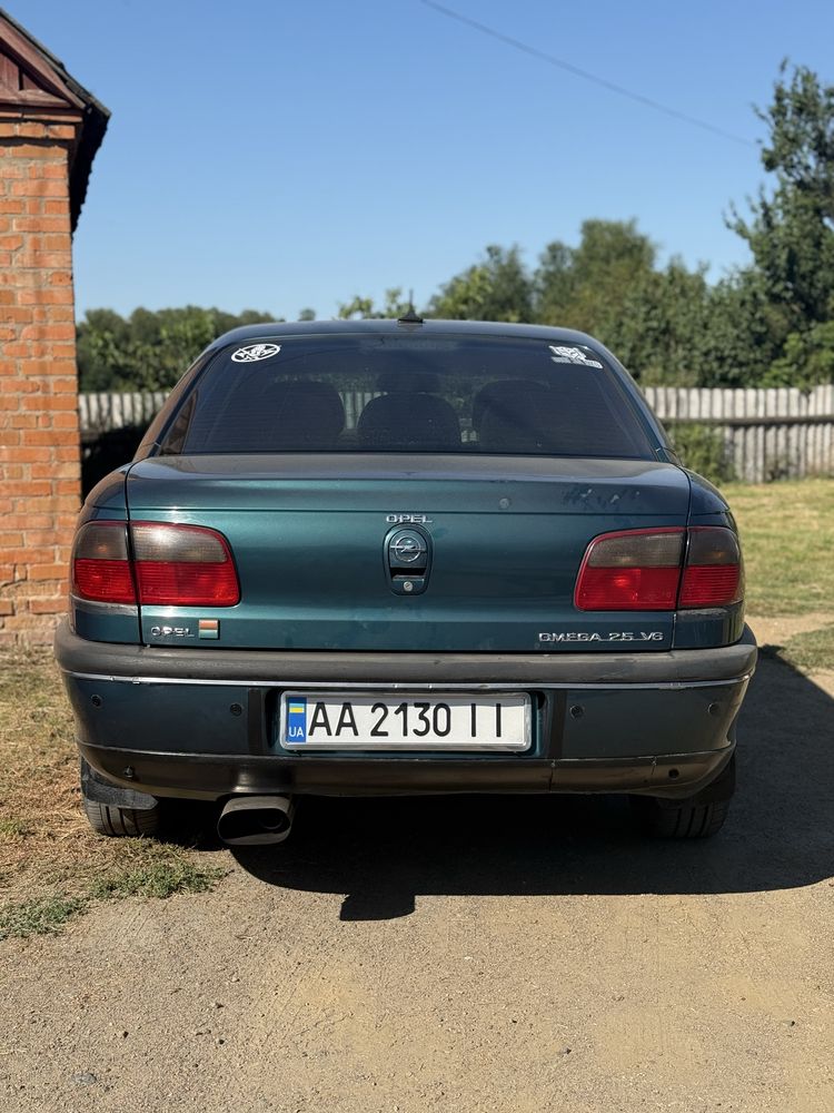 Opel omega B 2.5