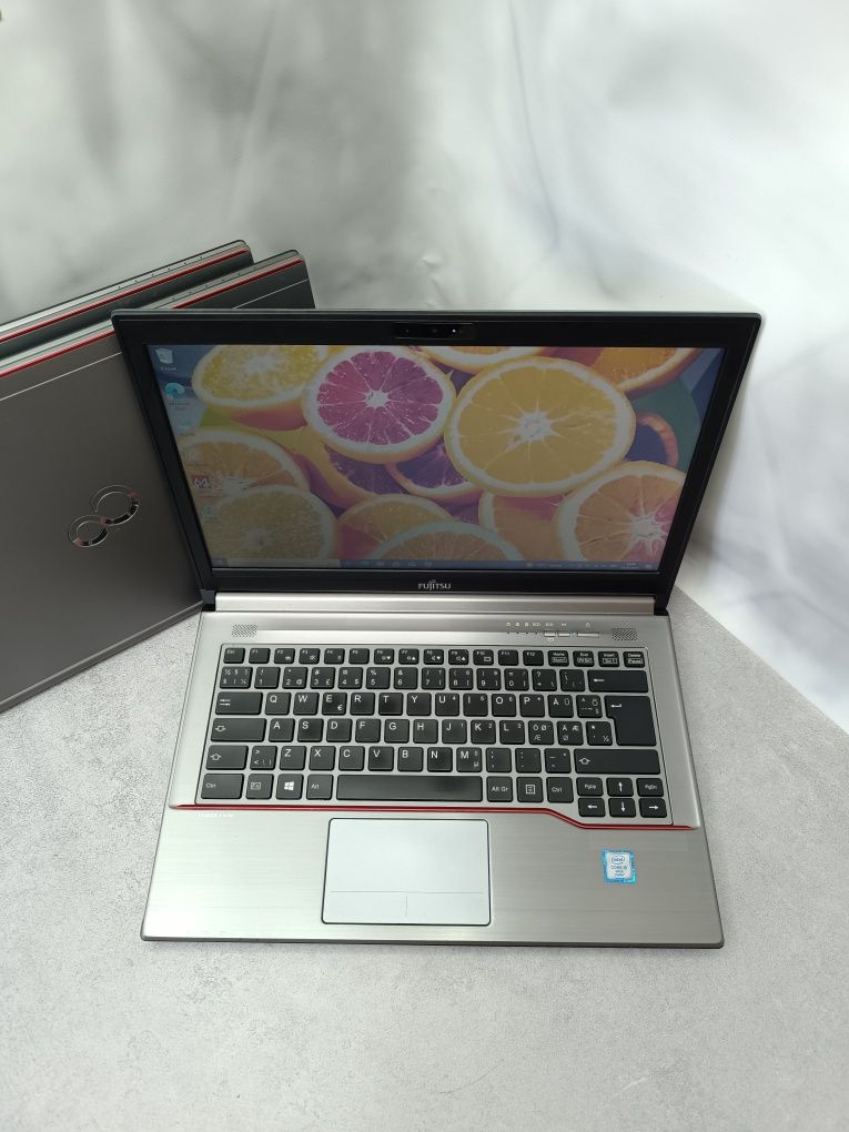 Ноутбук Fujitsu LIFEBOOK E746/i5-6200U/8/256/14 " HD/ОПТ/Роздріб