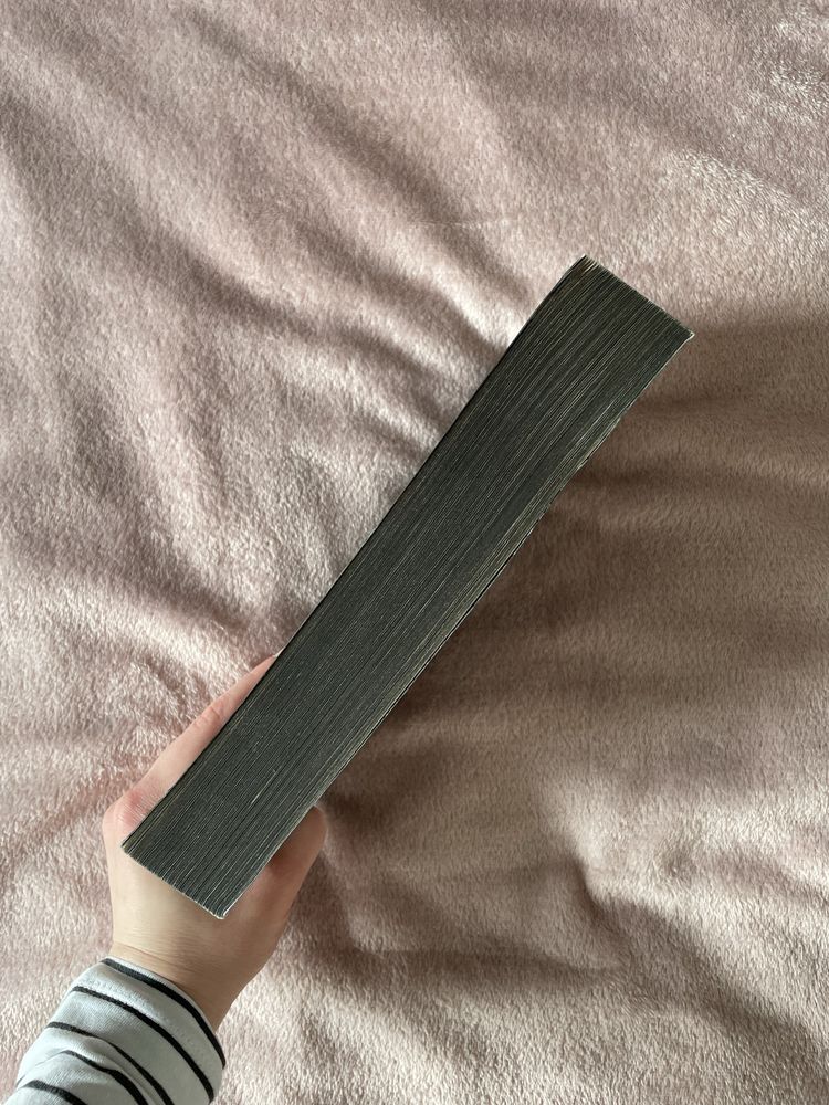 ,,Troje” – Sarah Lotz.