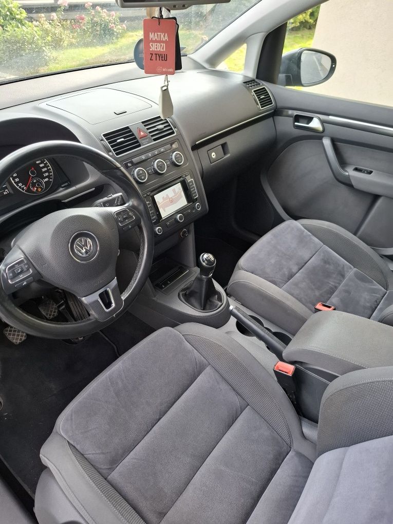 VW Touran Highline 7 osobowy