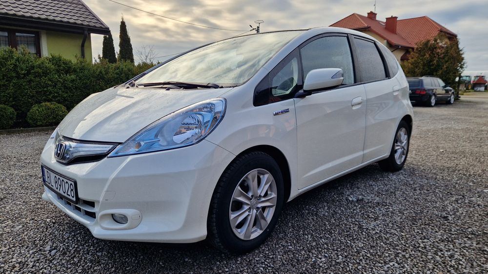 Hybryda, niski przebieg, jak nowa!!