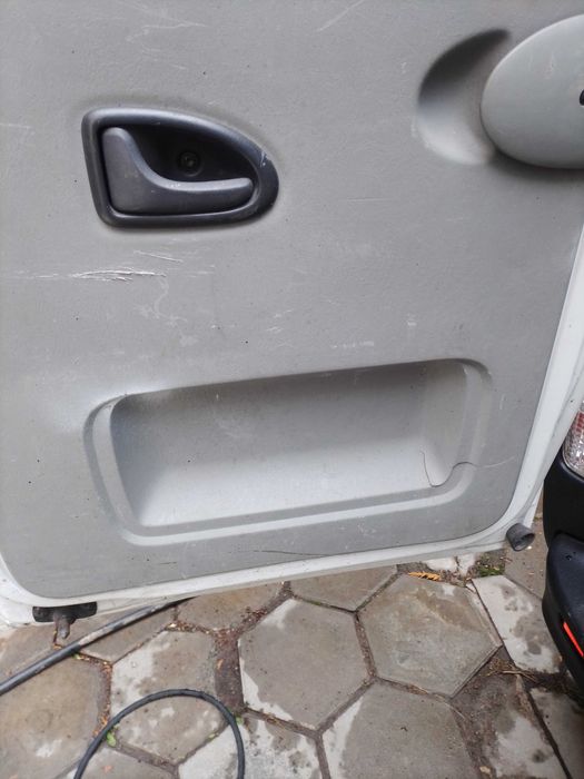 Renault Trafic 2.0, 2010 року