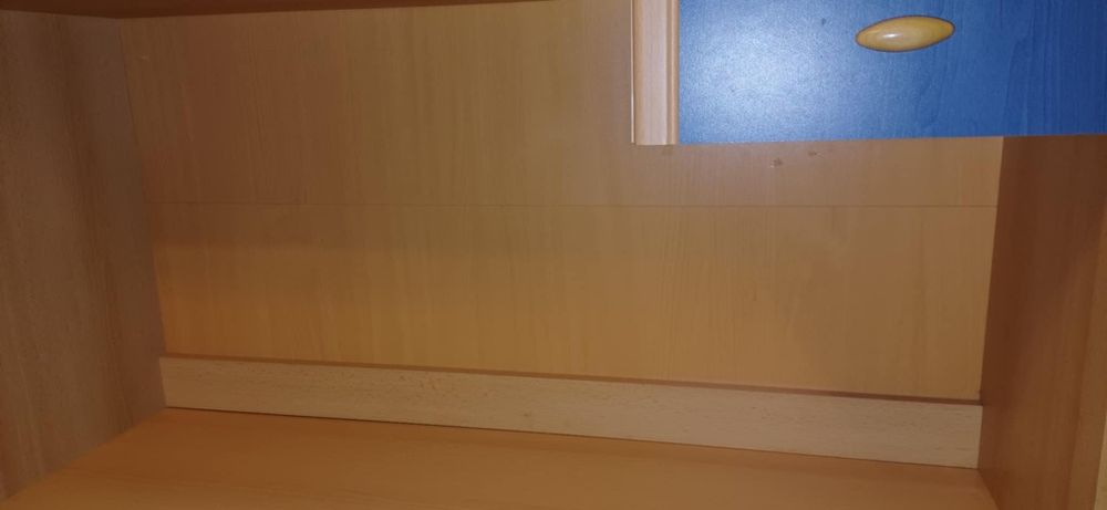 Młodzieżowe biurko