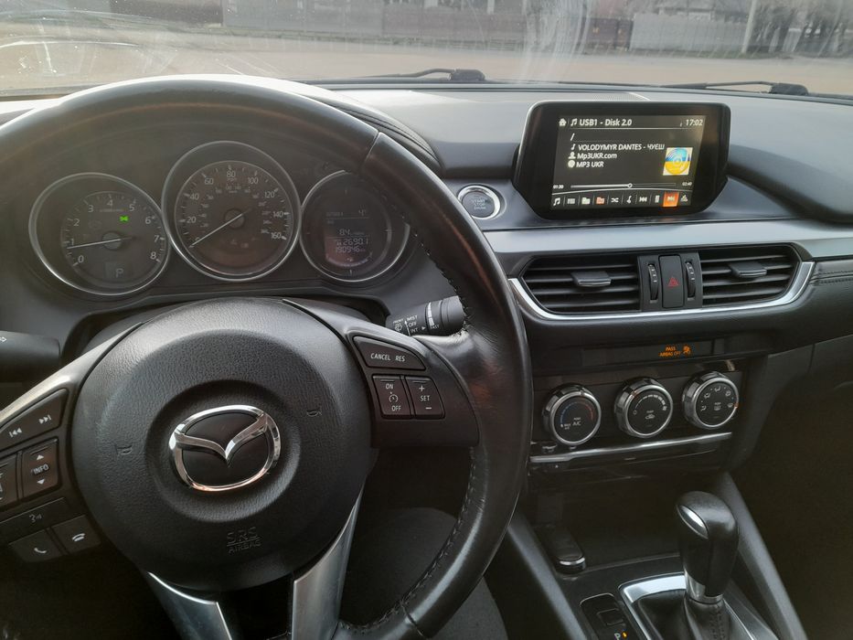 Продам Мазду 6 срочно