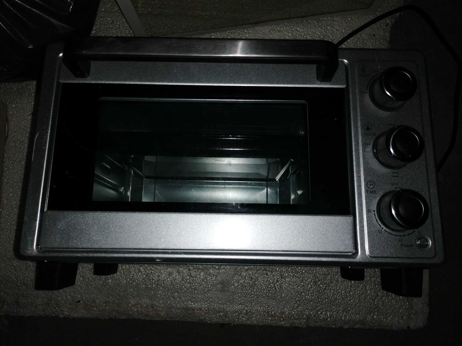 Mini piekarnik elektryczny Coop 1400W
