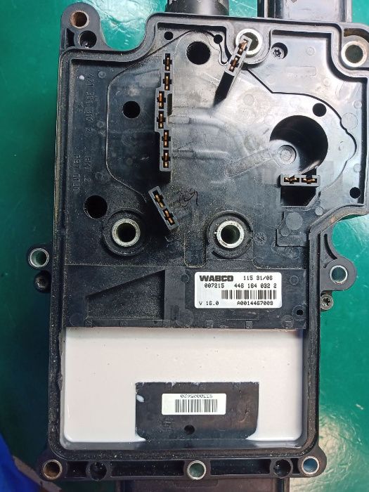 Naprawa sterownik elektroniczny wszystkie marki Mercedes VOLVO RENAULT