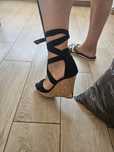 Sprzedam buty na koturnie