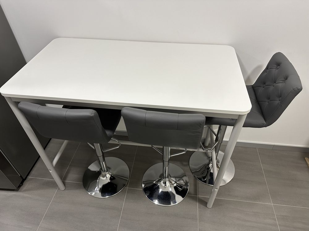 Mesa alta branca ikea