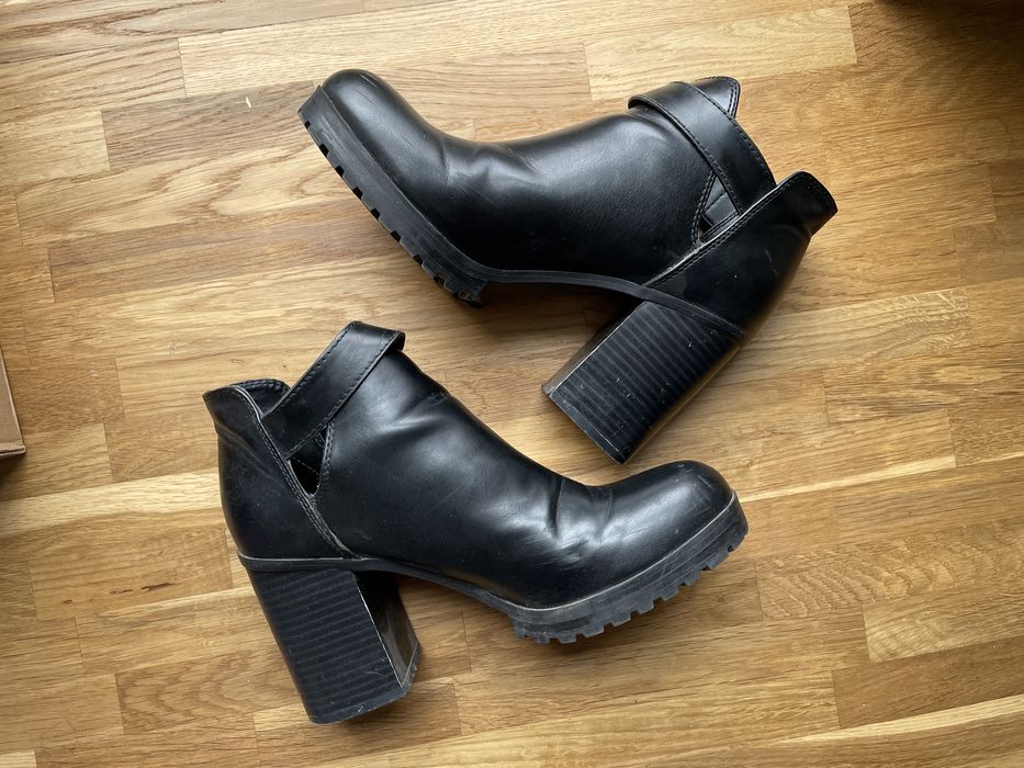 Жіноче взуття pull&bear 37 розмір