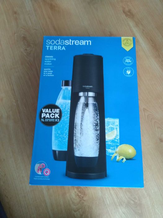 Saturator SodaStream Terra czarny + 2 butelki.