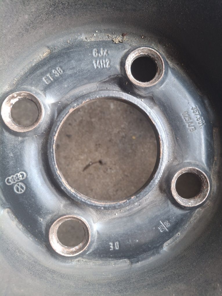 Opony zimowe 185/60 r14 z felgami