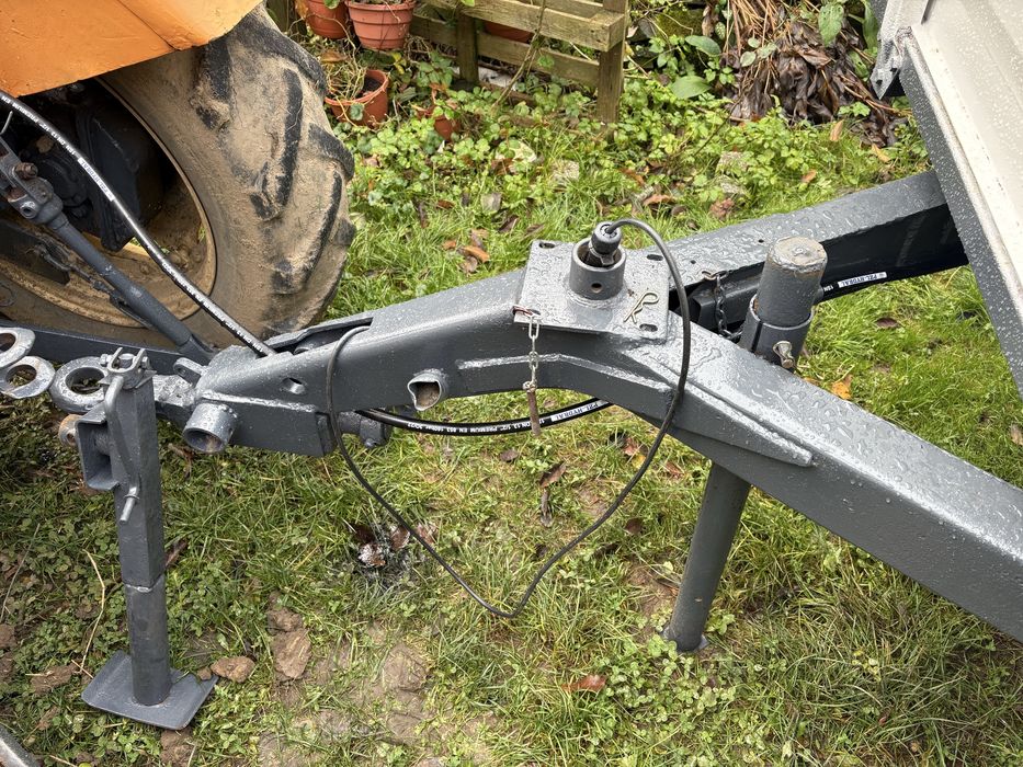 Przyczepa do traktora z kiprem