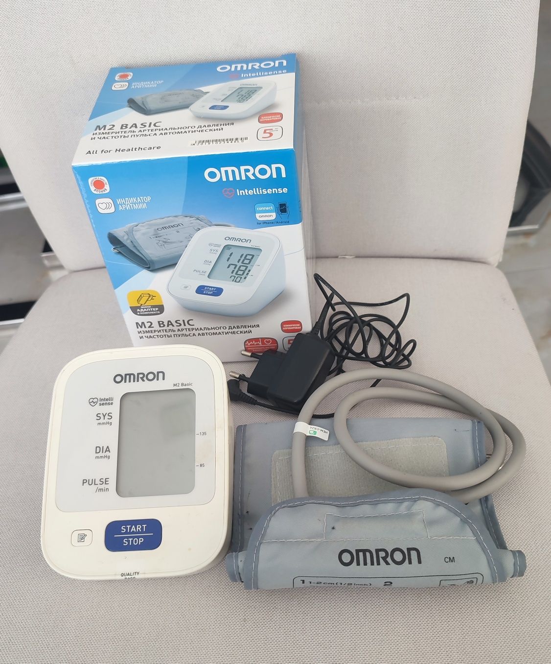 Автоматичний тонометр OMRON M2 BASIC що був у використанні
(HEM 7121)