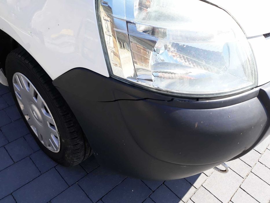 Sprzedam samochód dostawczy Citroen Berlingo.