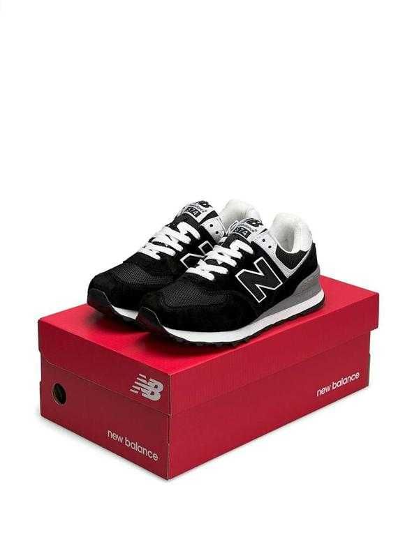 (1557) Кросівки New Balance 574 чорні з білою підошвою (36-45) В,єтнам