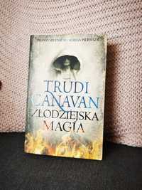 Złodziejska Magia - Trudi Canavan