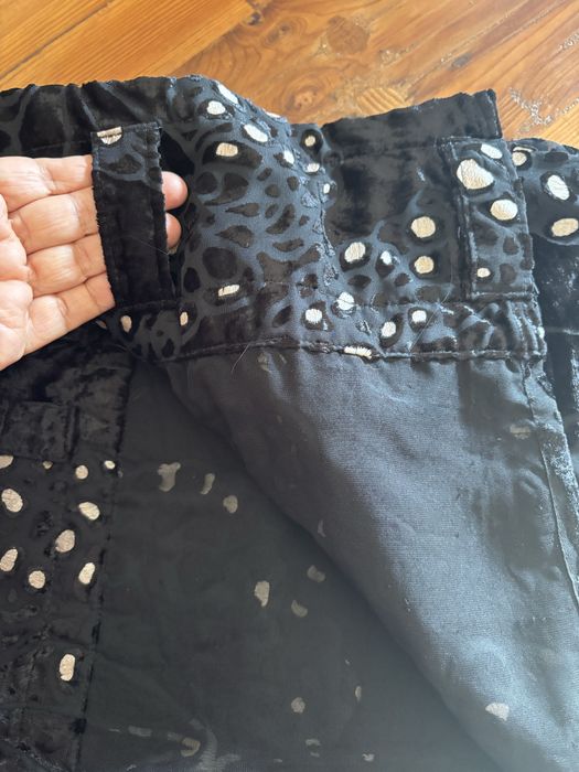 Cortinados veludo arvores com transparência Gato Preto 25€ cada