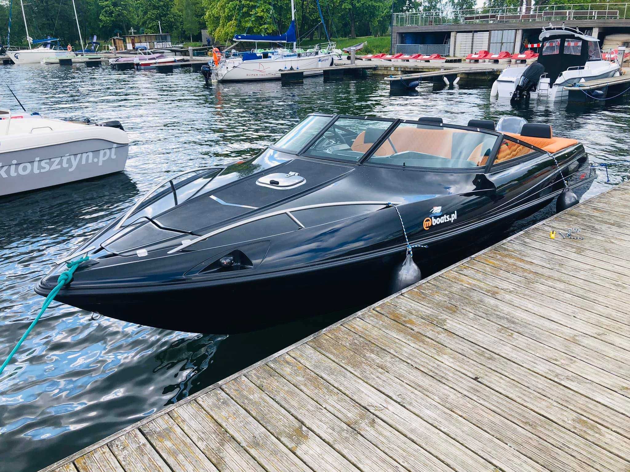 Cortina 620 Black Edition mboats