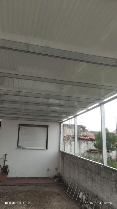Telhados e estruturas metálicas