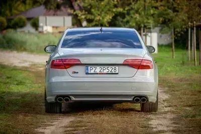 Audi S8 Sprzedam bardzo zadbane i bogato wyposażone auto
