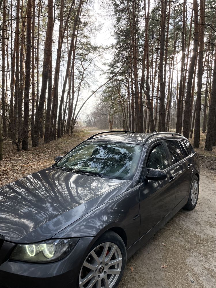 Продам BMW E91 2.0D