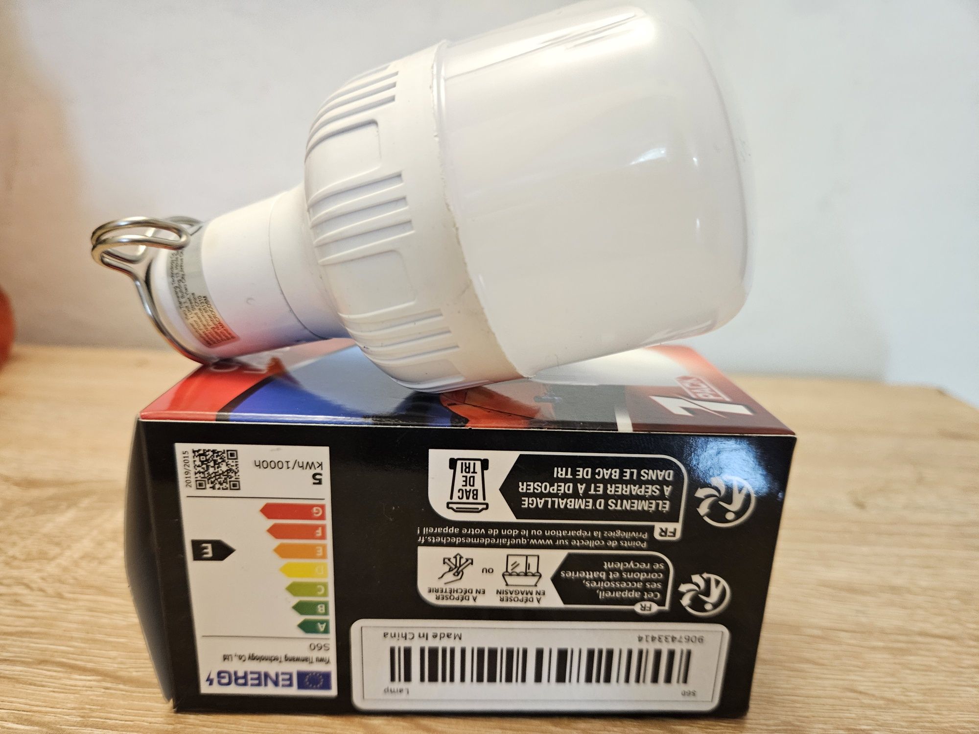 Latarnia Kempingowa LED MACROCOSM z Ład. USB 650 Lm namiot kemping itp