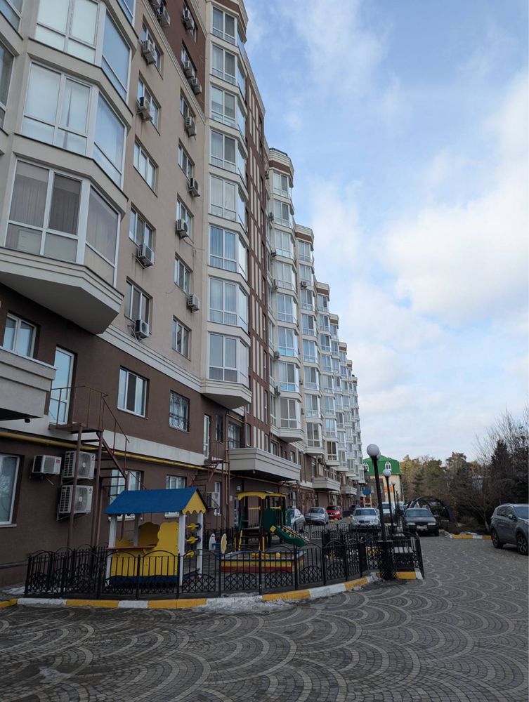 Видовий 4 кімнатний пентхаус з терасою в центрі міста!Чистовий ремонт
