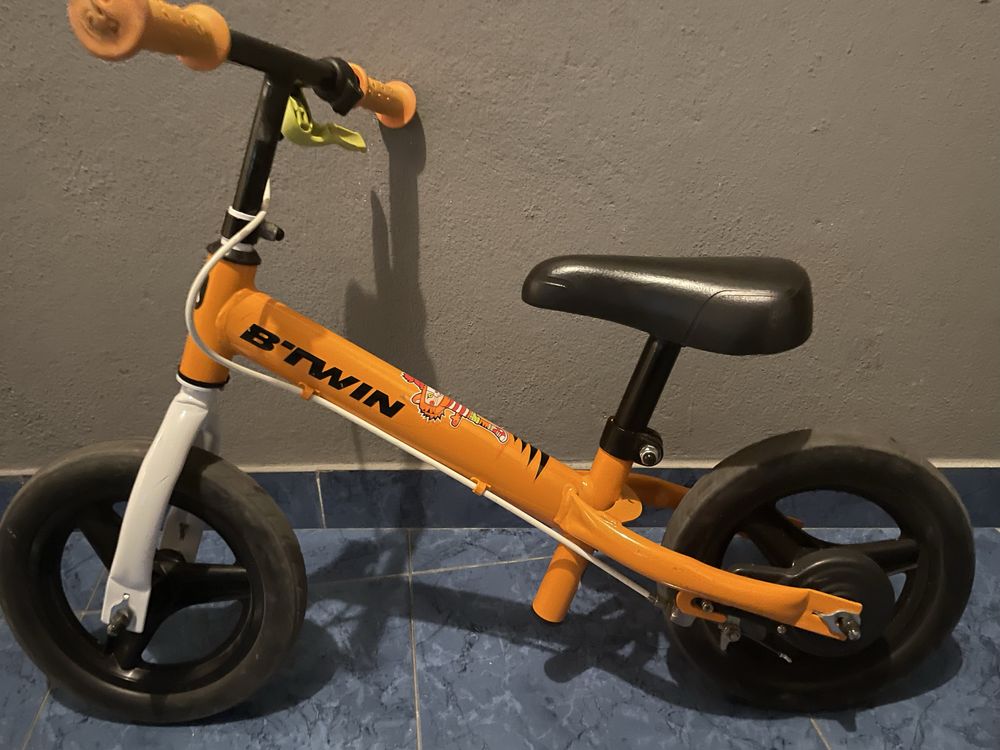 Bicicleta aprendizagem crianca