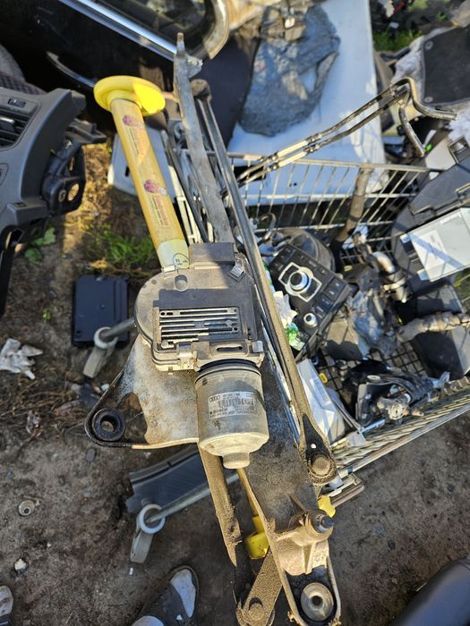Audi a8 d3 mechanizm wycieraczek