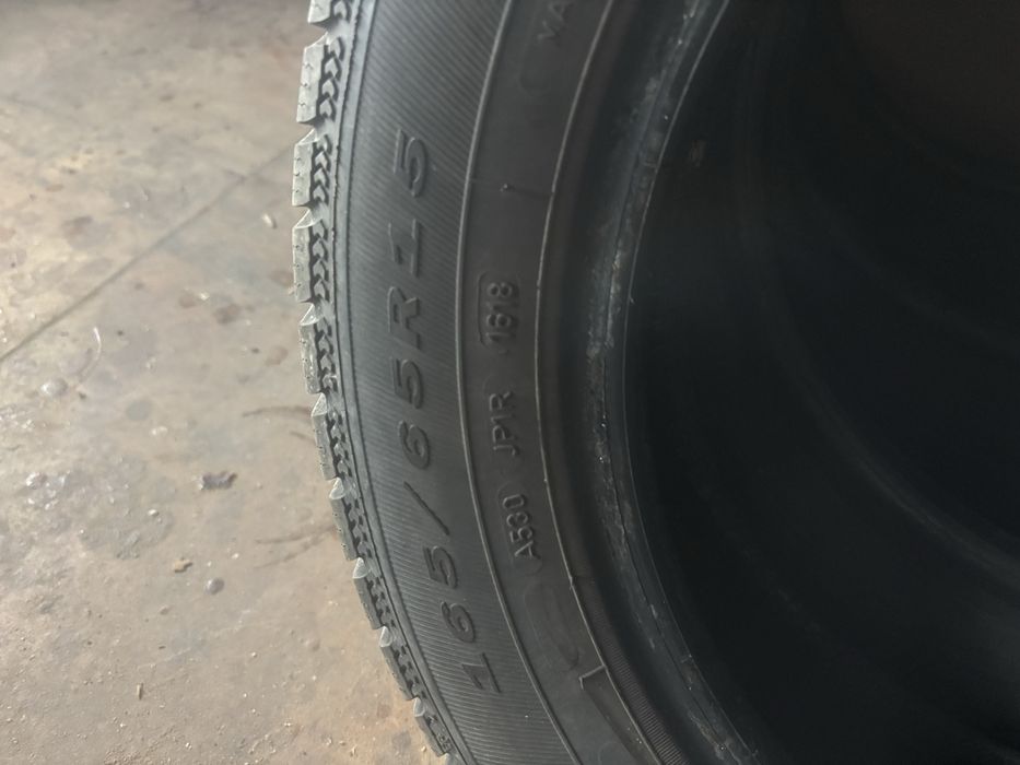 Sprzedam 4 opony Zimowe 165x65x15