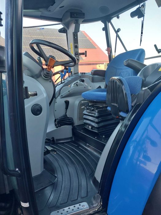 New Holland t4 85 / 105 koni  brutto FV 23%