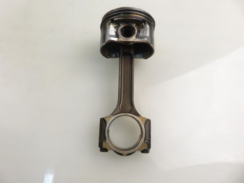 Tłok Korbowód Nissan Qashqai I 2.0 Mr20de