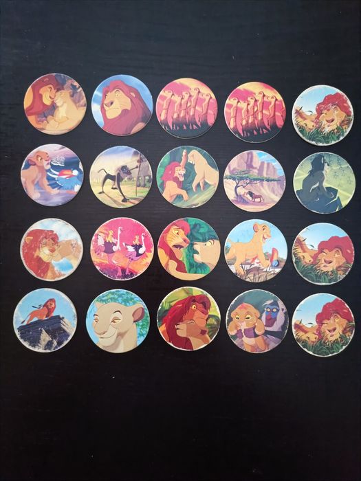 Lote 55 tazos rei leao