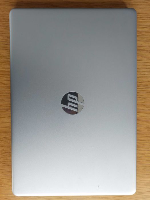 Portátil HP 15" - intel Core i5 - 1035 GI - CPU - 1.00GHz