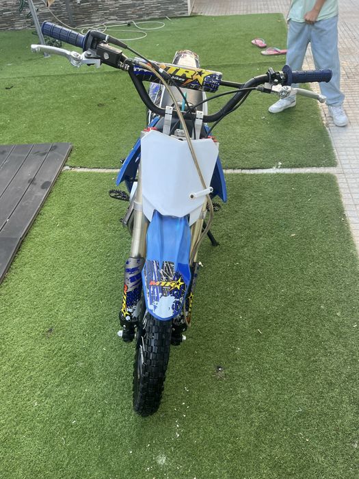 Moto quase nunca usada.aceito trocas preco negociavel