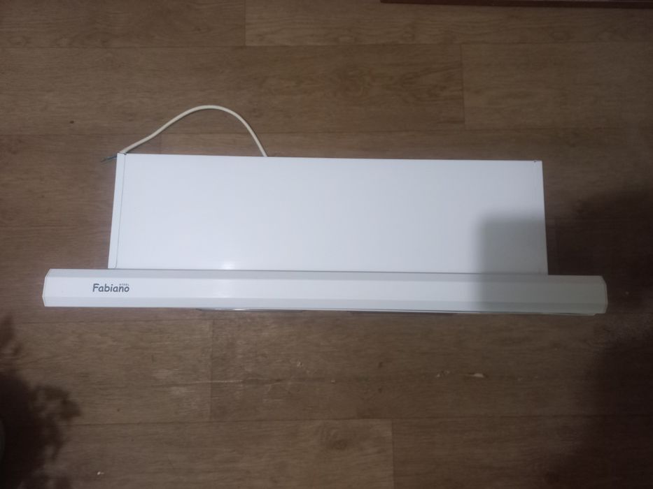 Вытяжкв кухонна встроенная